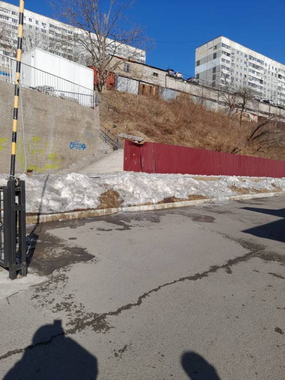 nevelskogo 19 ulica sleva ot vhoda