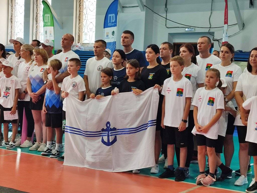 parad otkrytiya semya zhuravskih