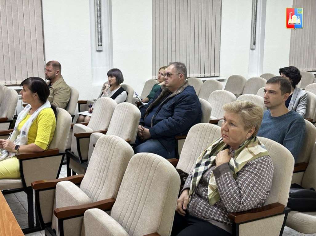 photo 5318996128135500377 y