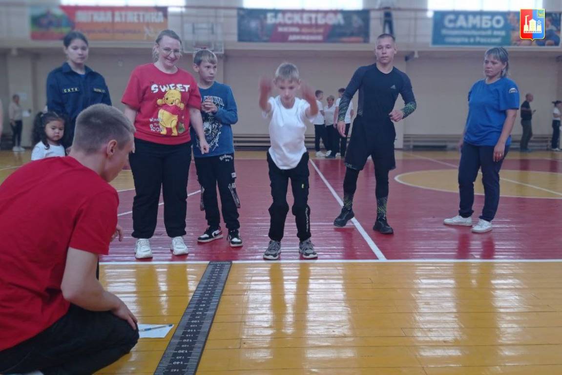 photo 5233238868323590193 y