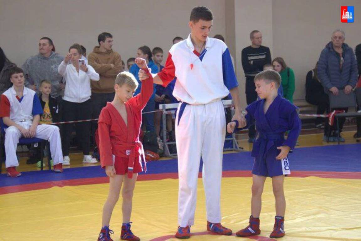 photo 5384426841038779095 y