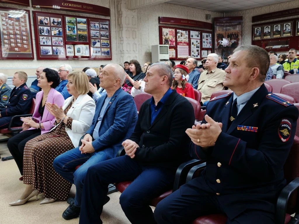 prazdnovanie 35 letiya obschestva veteranov