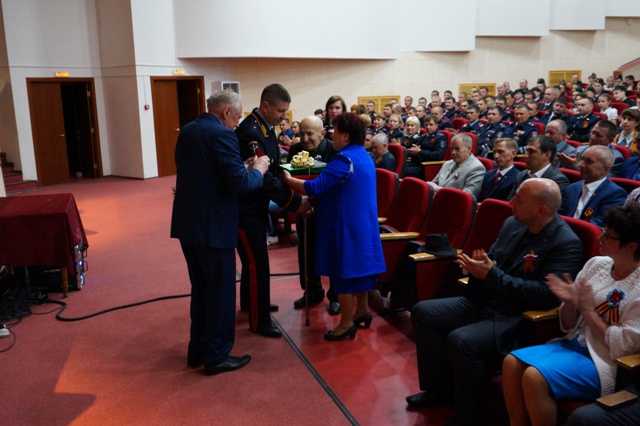 0510-10.jpg 0510-10.jpg
