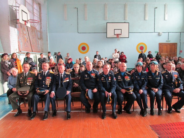 1027-15.jpg 1027-15.jpg